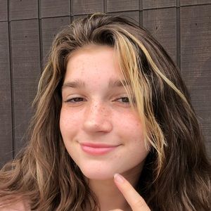 Meet your Posher, Jolie